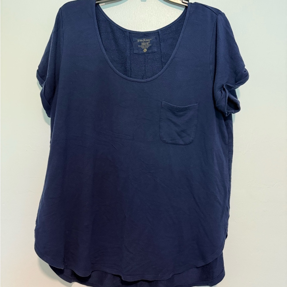 Lilly Pulitzer Luxletic size XL Short Sleeve Blue Womens Shirt Pocket